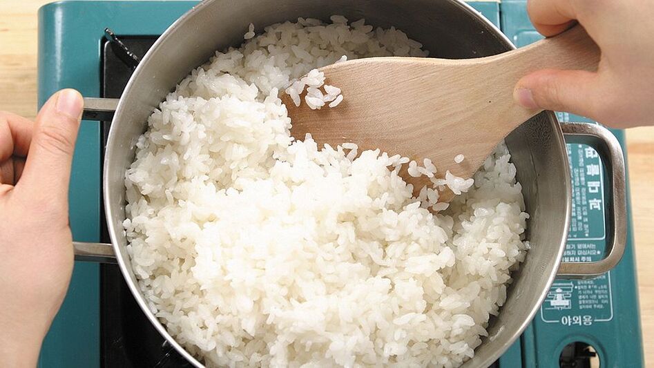 het lichaam van parasieten reinigen met rijst